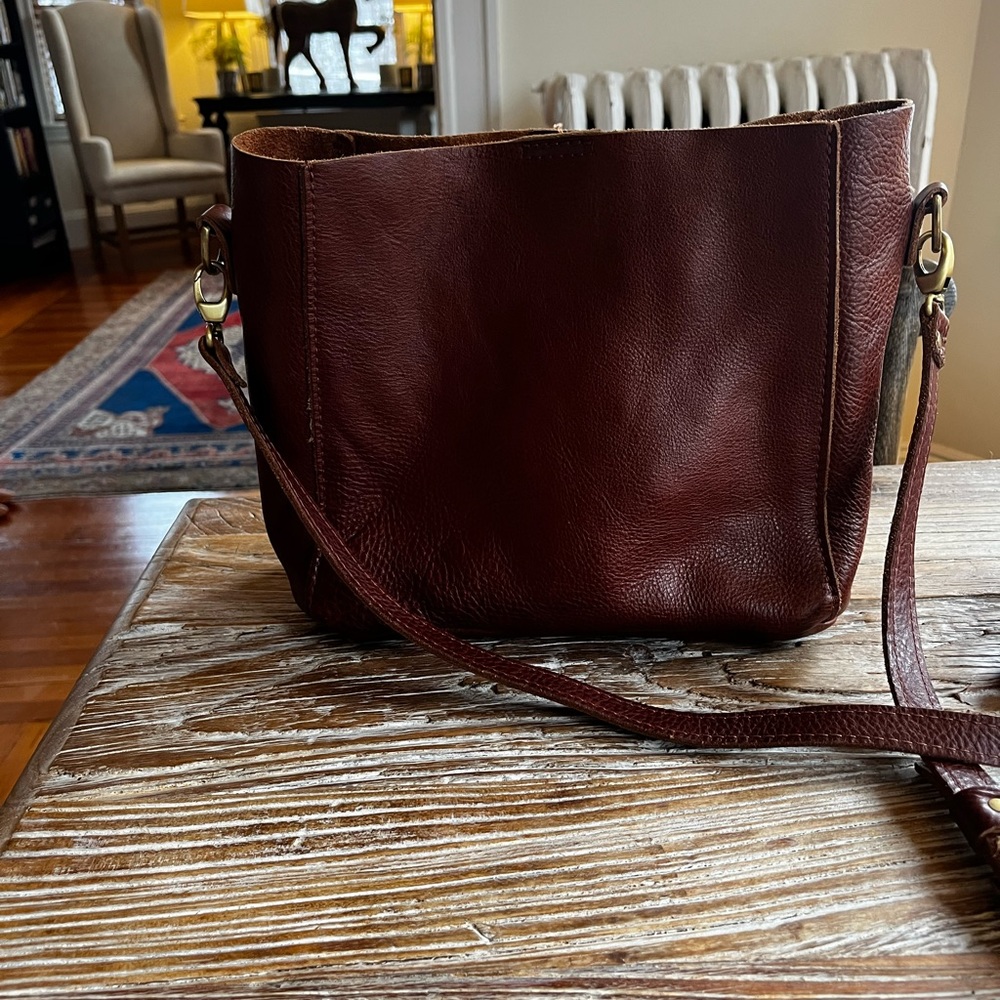 Cross body bucket bag from Portland leather